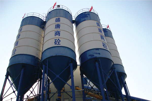 生產(chǎn)設(shè)備(圖1)